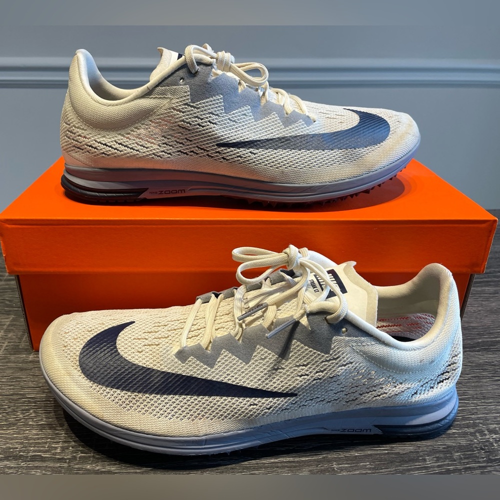 Nike spike flat size M 10 excellent (streak lt matumbo) sample rare (dragonfly)